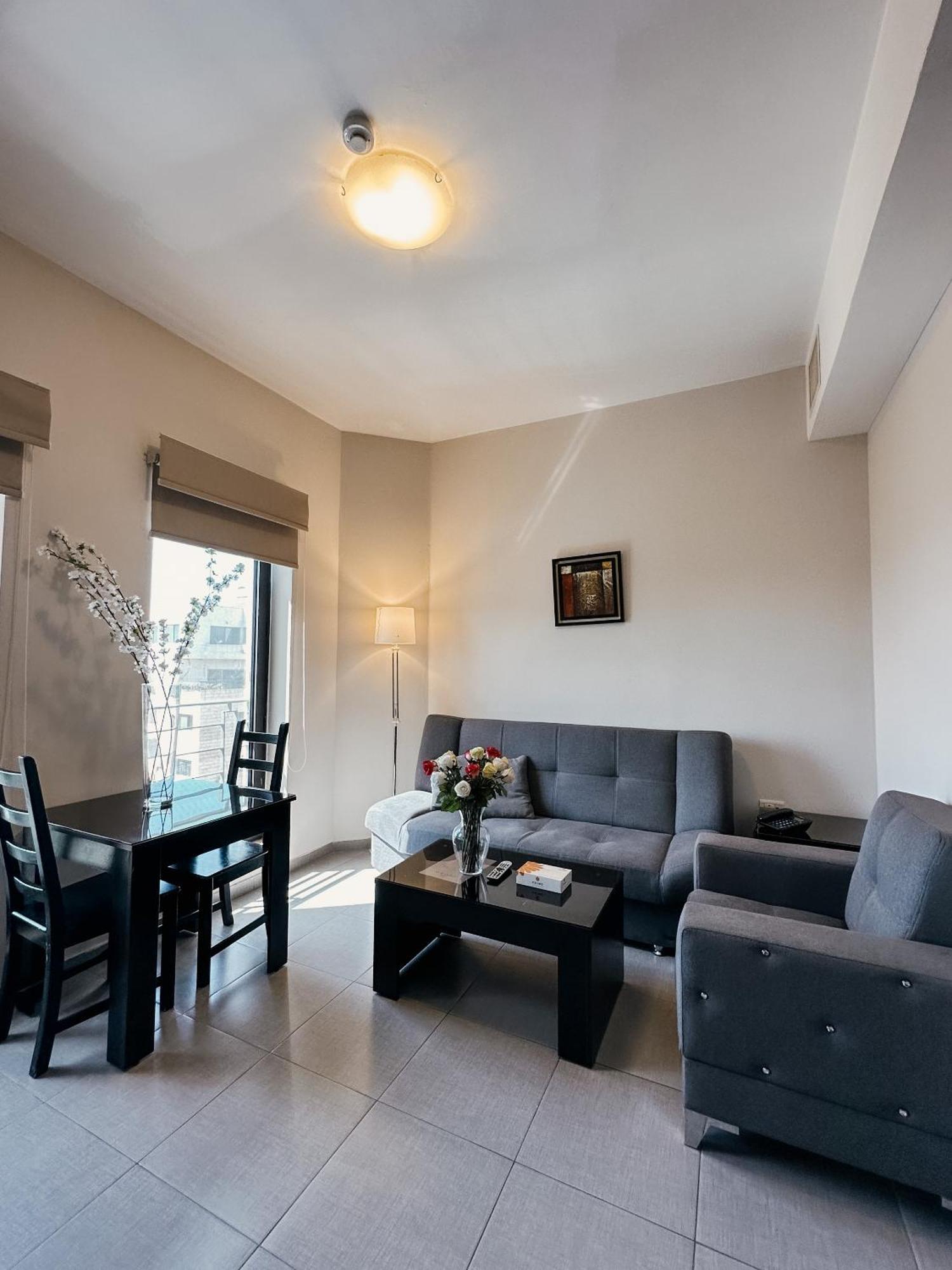 Celino Hotel Аман Екстериор снимка
