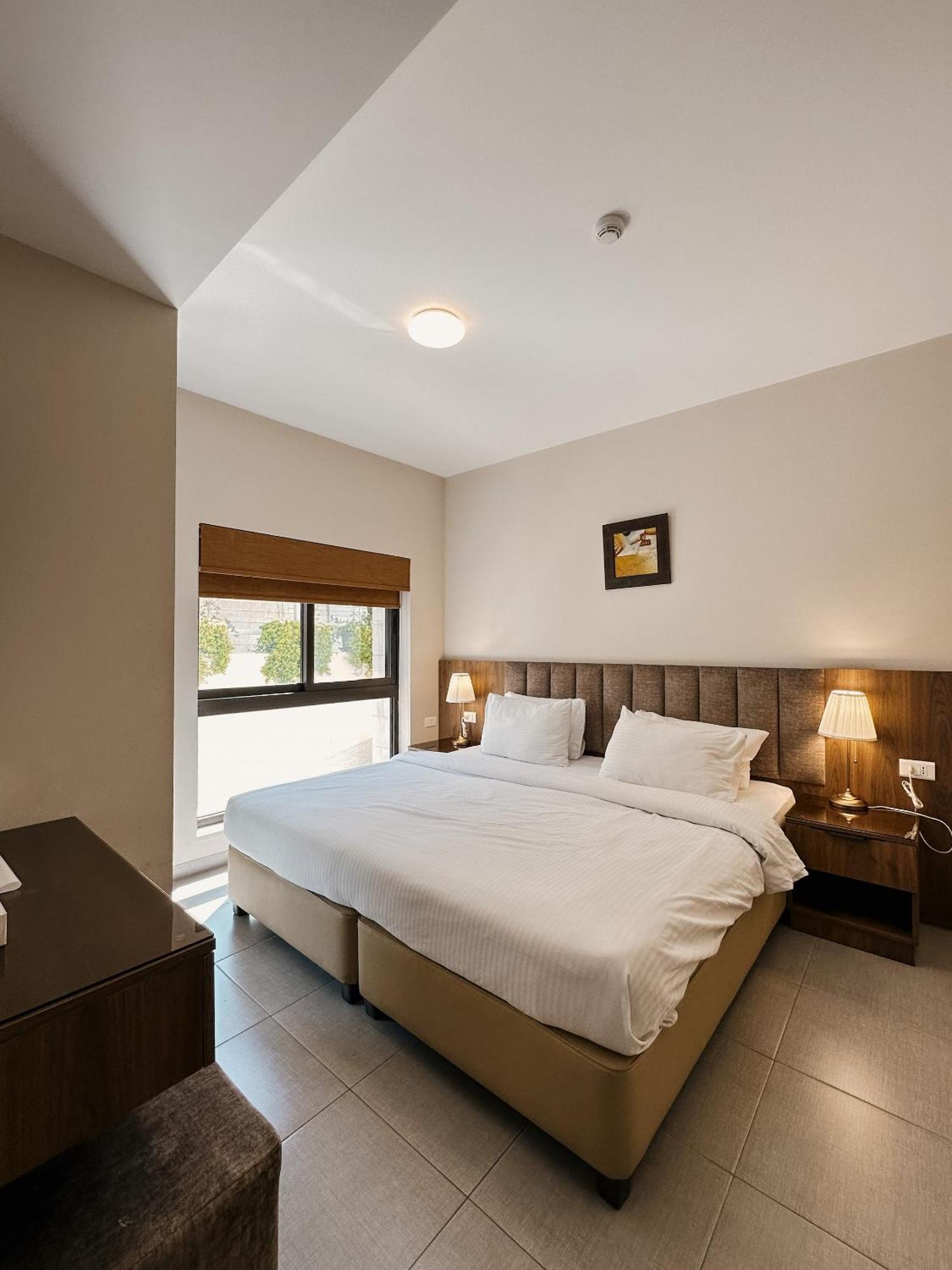 Celino Hotel Аман Екстериор снимка