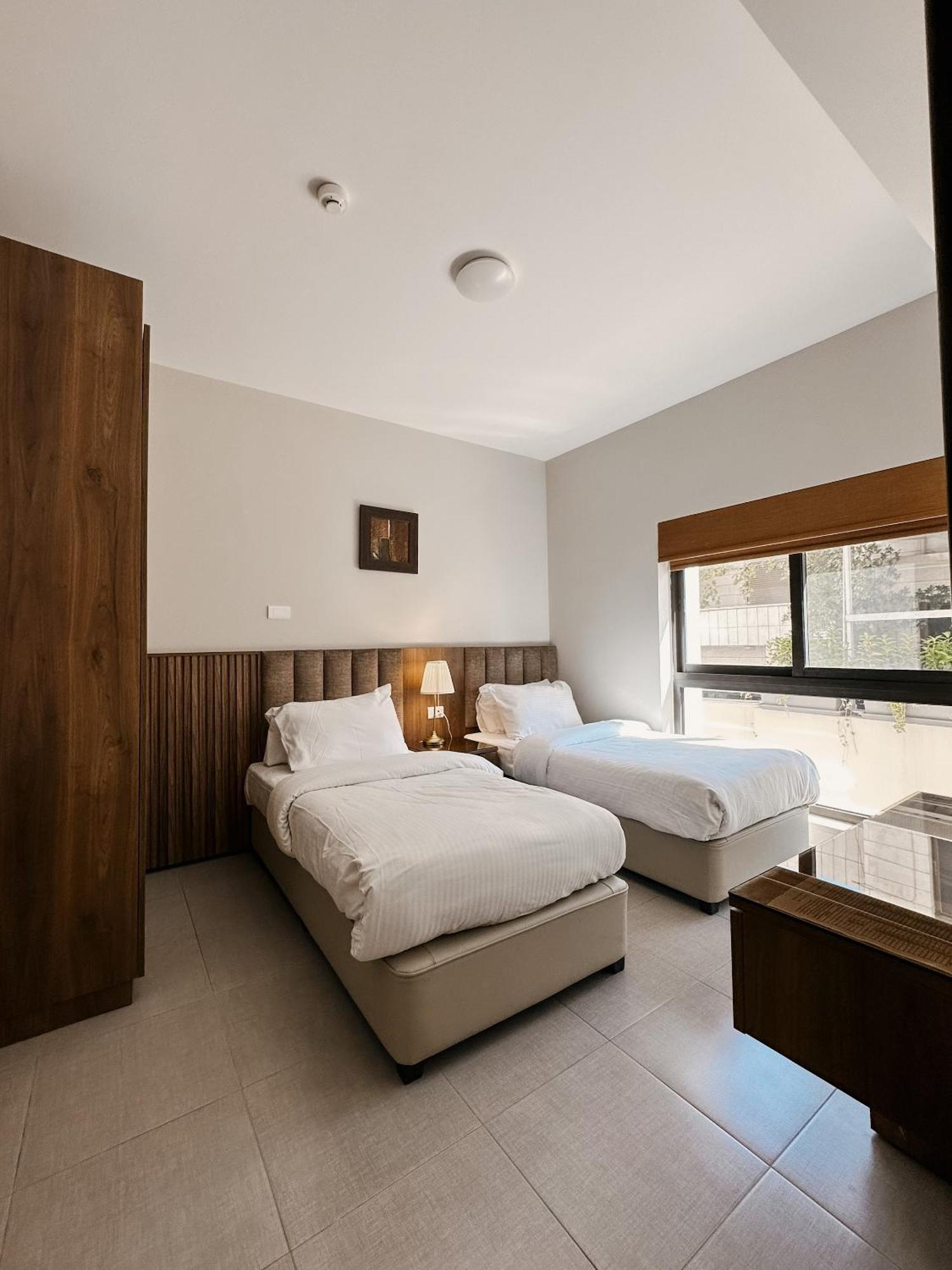 Celino Hotel Аман Екстериор снимка