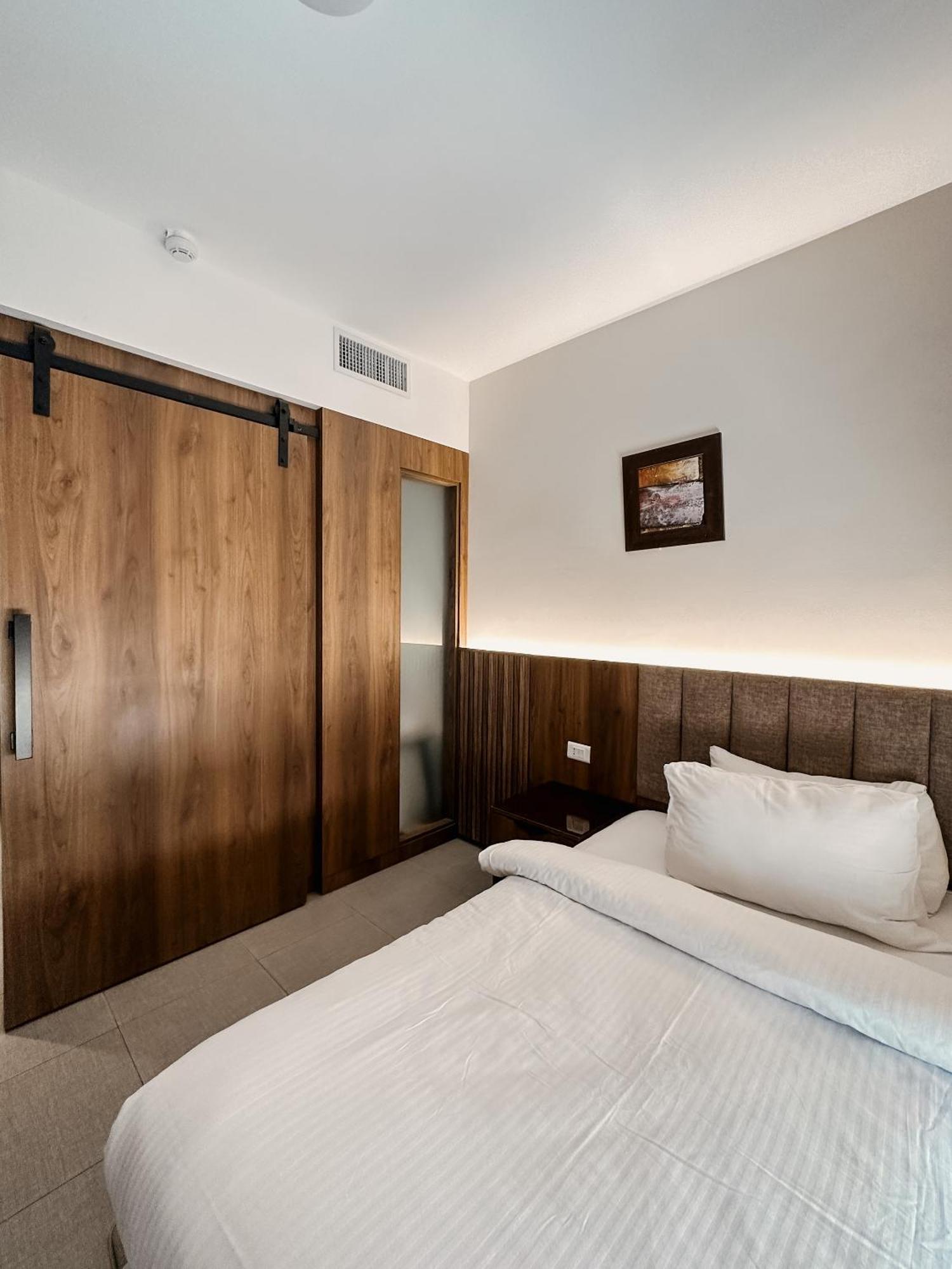 Celino Hotel Аман Екстериор снимка
