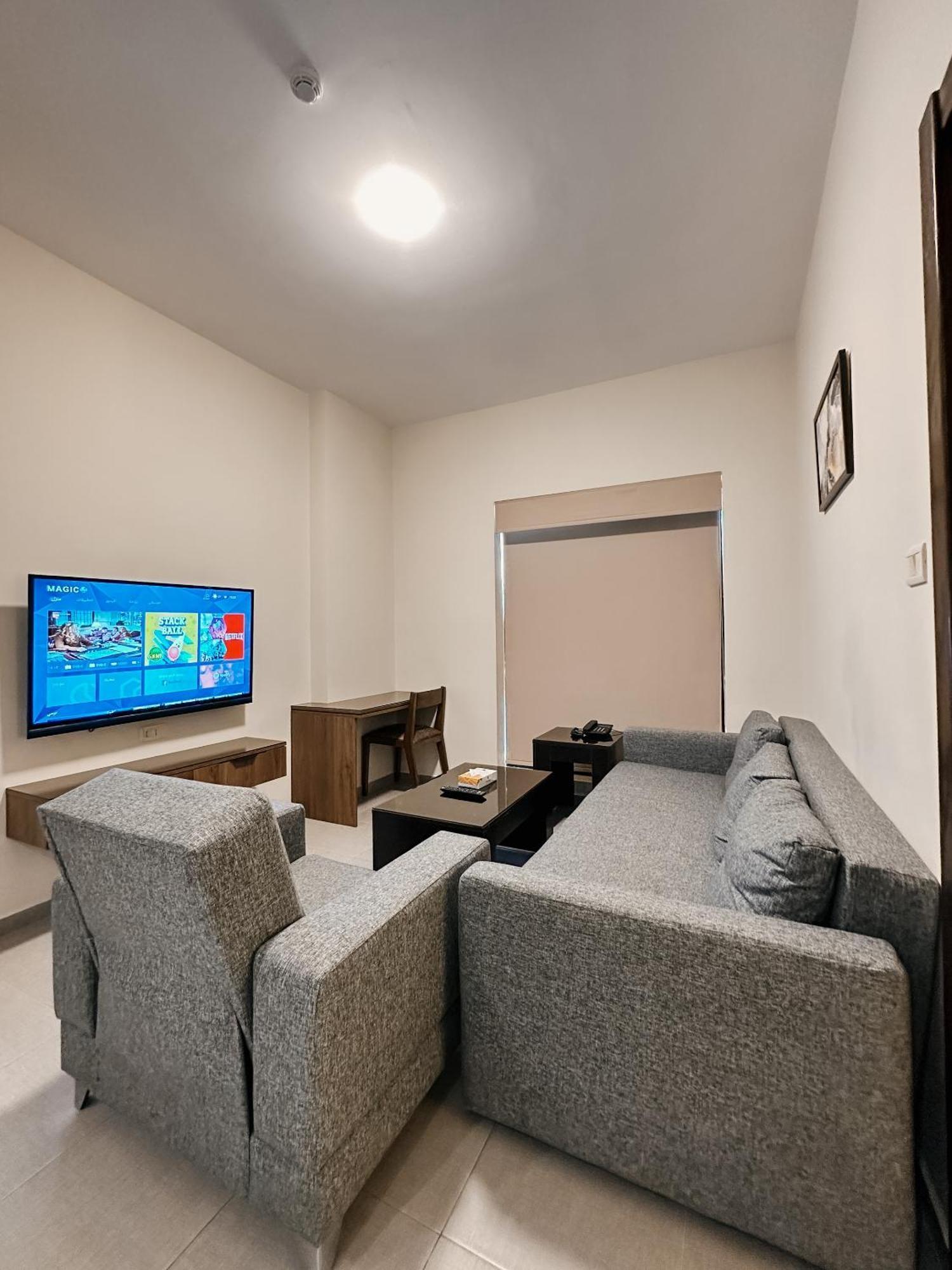 Celino Hotel Аман Екстериор снимка