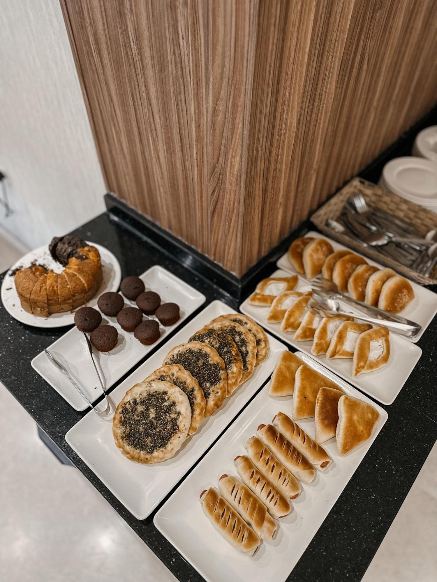 Celino Hotel Аман Екстериор снимка
