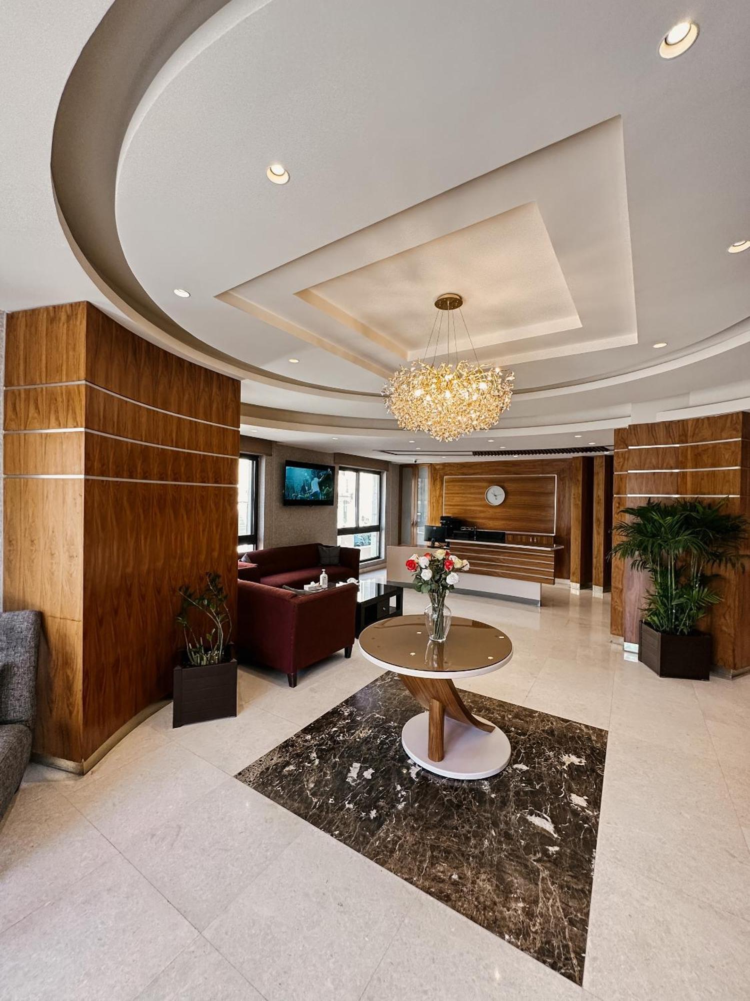 Celino Hotel Аман Екстериор снимка