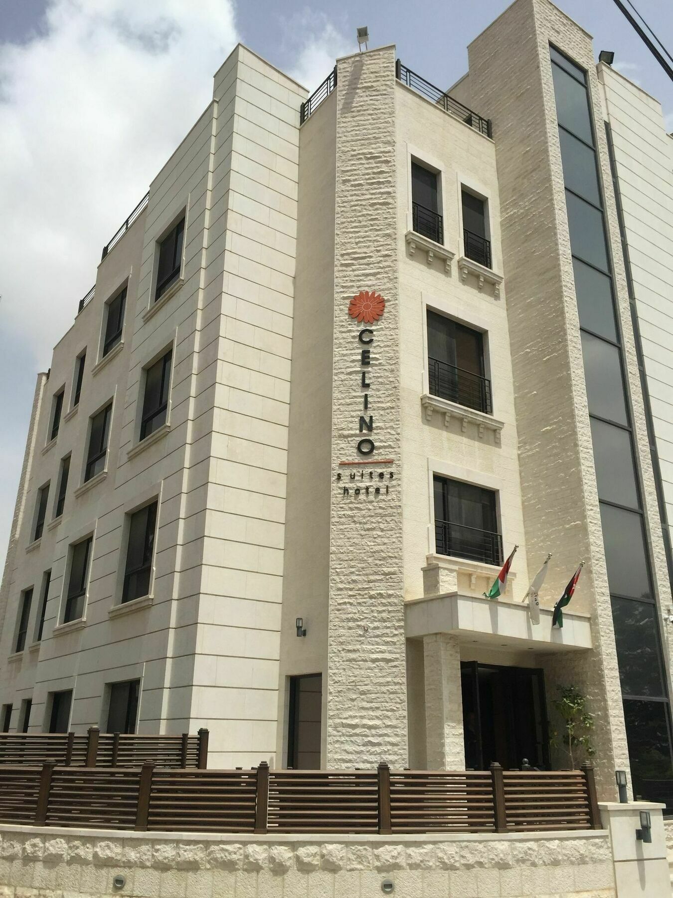 Celino Hotel Аман Екстериор снимка